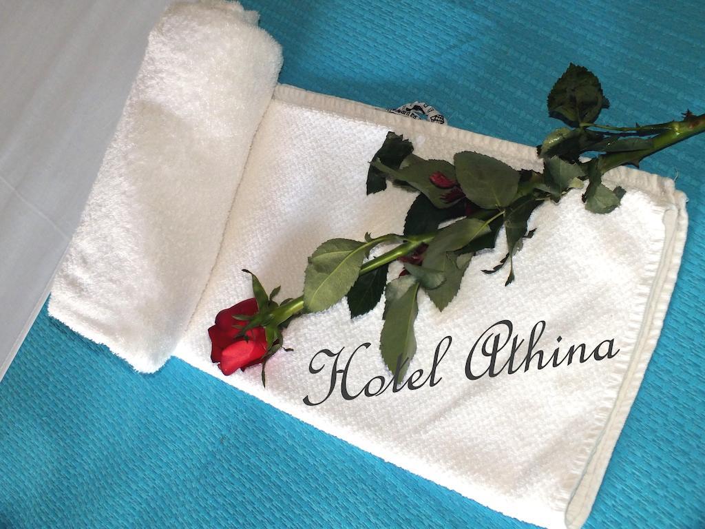 Athina Hotel Kínira Kültér fotó